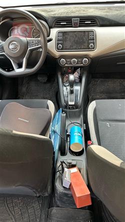 نيسان فيرسا